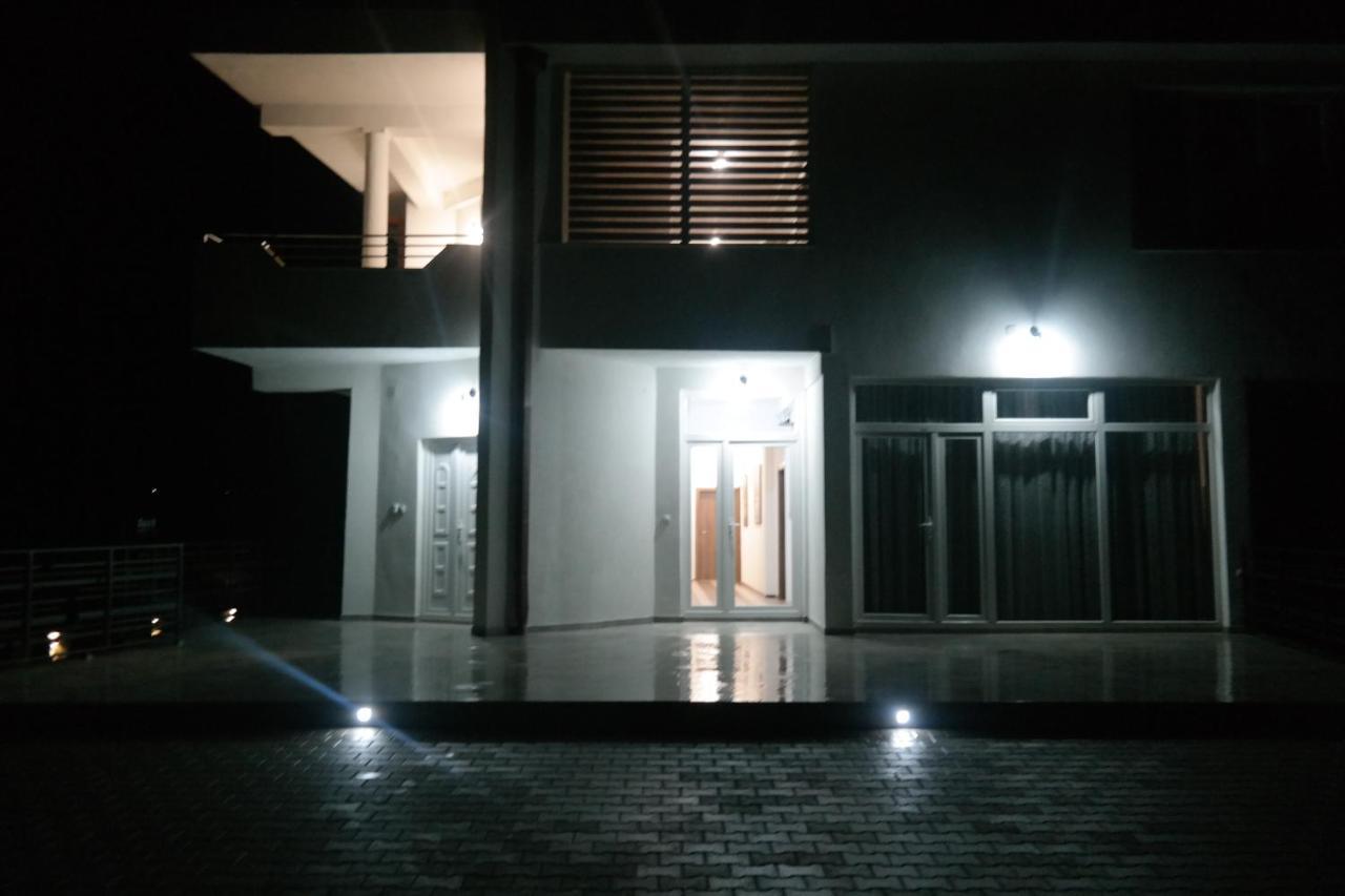 Villa Family Kumanovo Exteriör bild