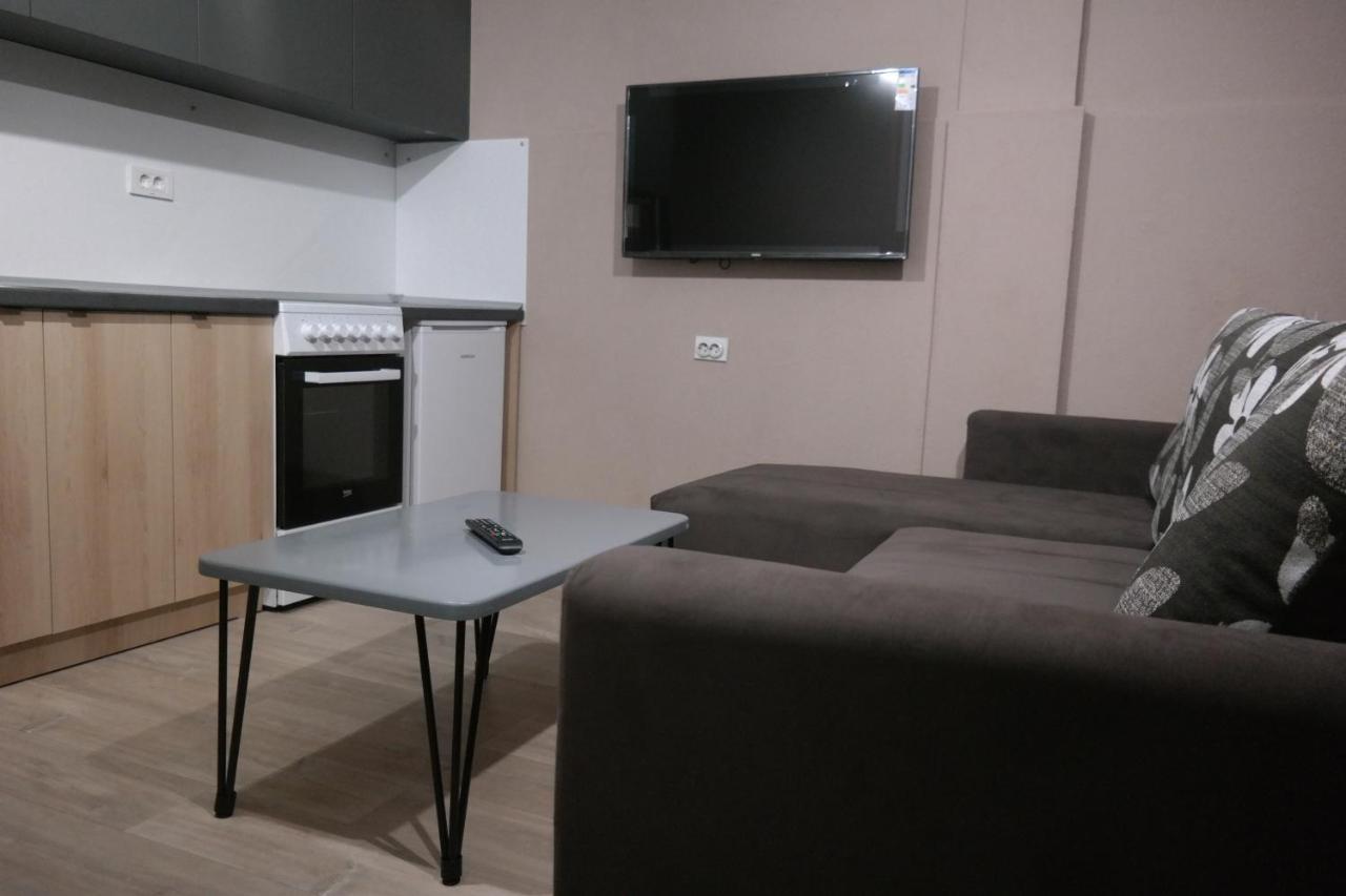 Villa Family Kumanovo Exteriör bild