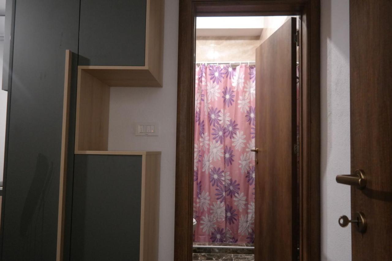 Villa Family Kumanovo Exteriör bild