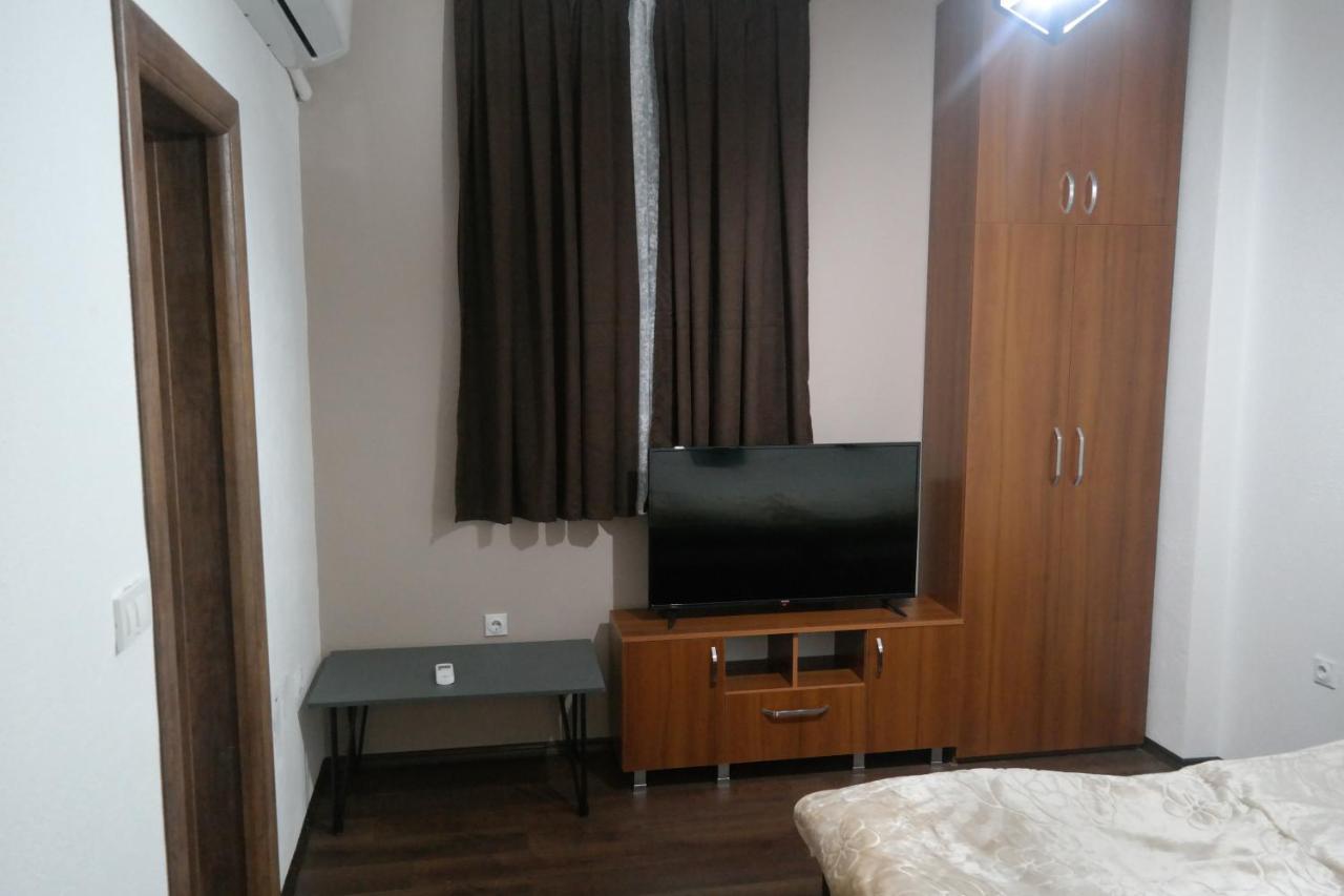 Villa Family Kumanovo Exteriör bild