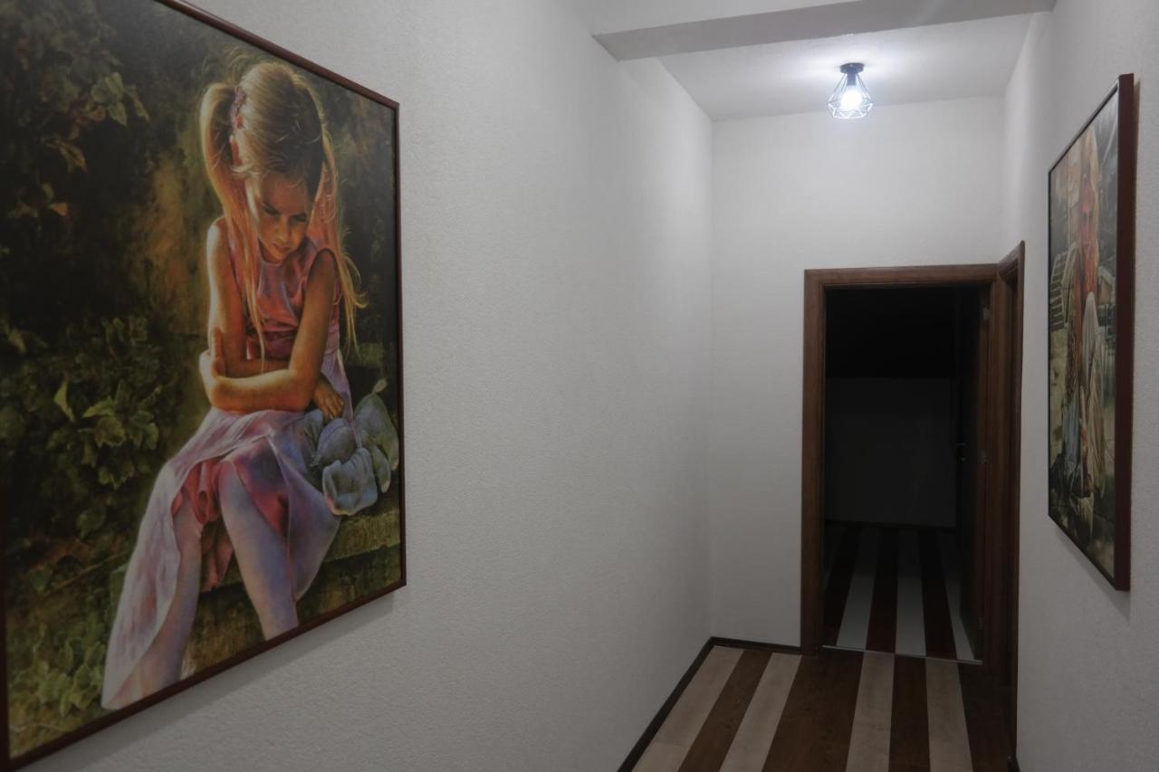 Villa Family Kumanovo Exteriör bild