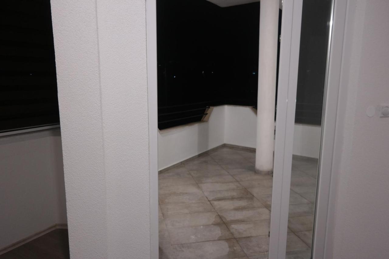 Villa Family Kumanovo Exteriör bild