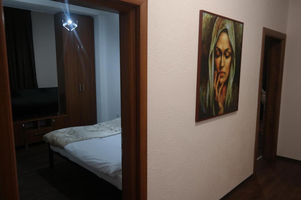 Villa Family Kumanovo Exteriör bild